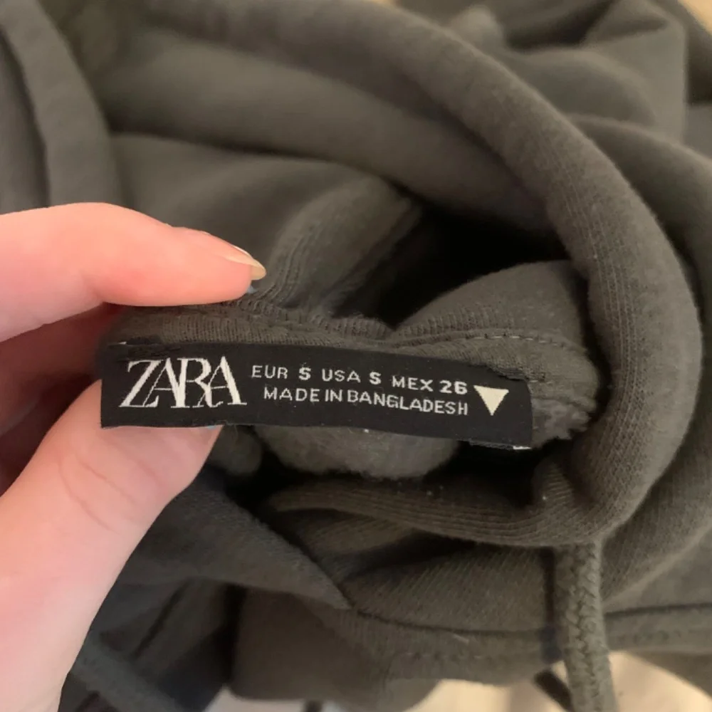 ZARA‎ dark green hoodie